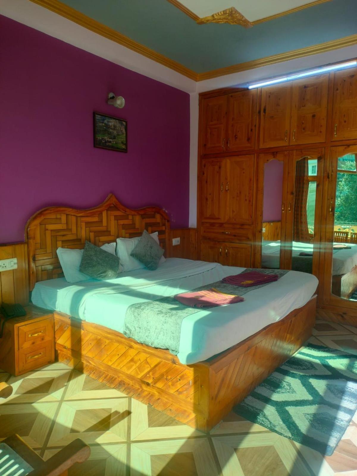 Govind Royal Stay Manali  Ngoại thất bức ảnh