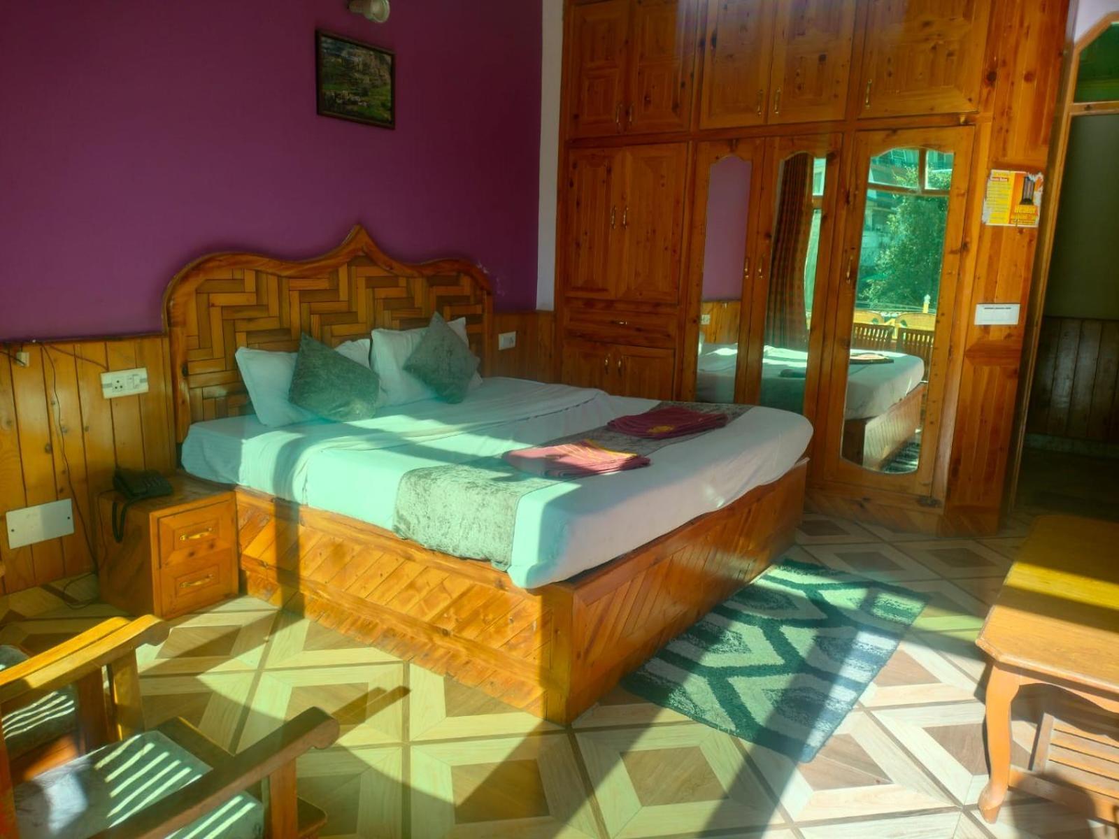 Govind Royal Stay Manali  Ngoại thất bức ảnh